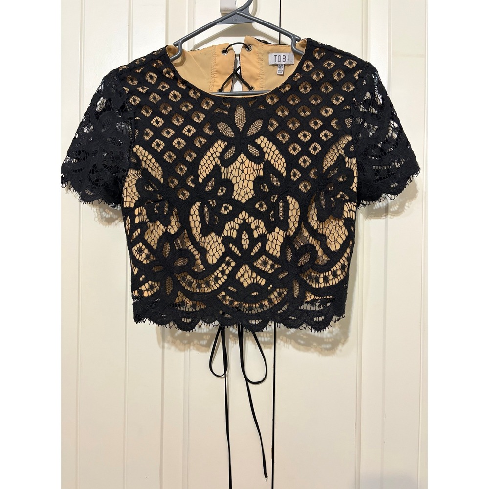 Tobi Womens Black Lace Crop Top Tan Lining Lace Up Back Short Sleeve Medium Goth